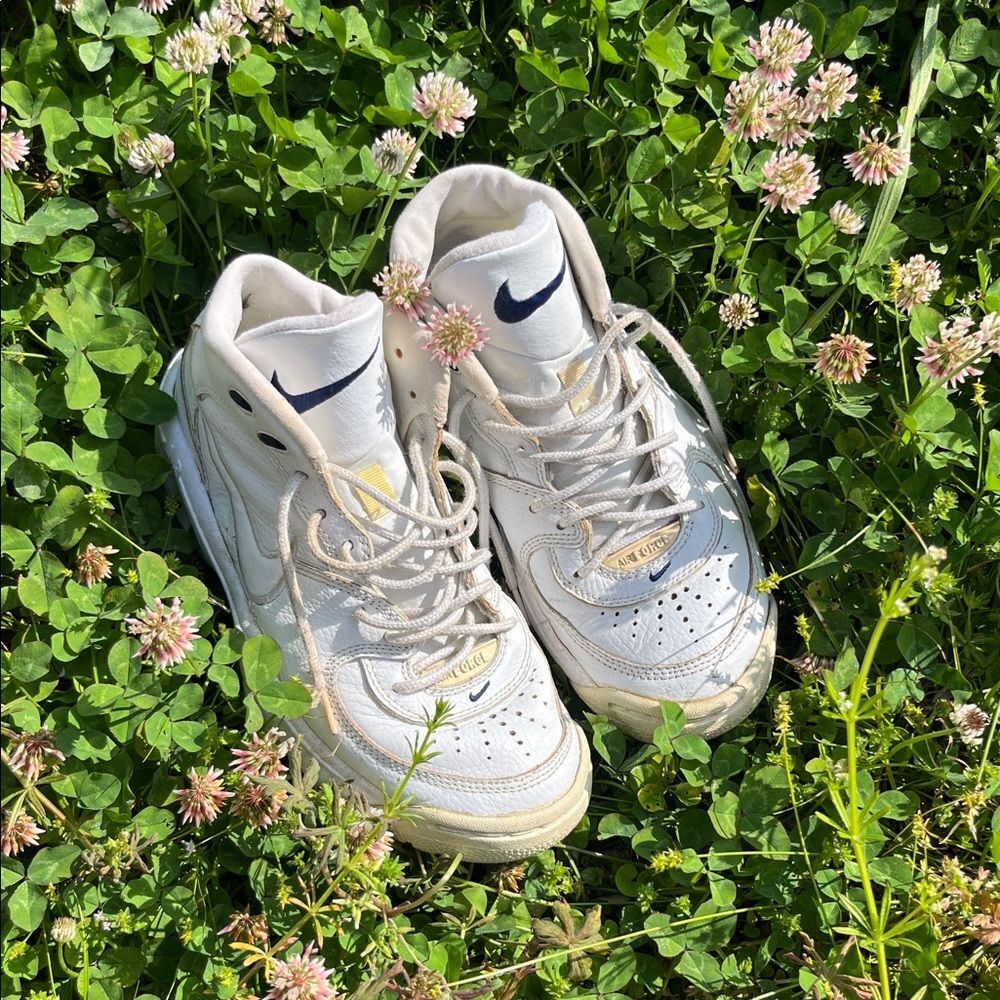 Vintage NIKE AIR FORCE AF-1's Size 7 Mens / 8.5 Womens Chunky Dad Sneaker Retro